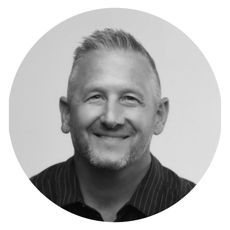 headshot of tom glanzer