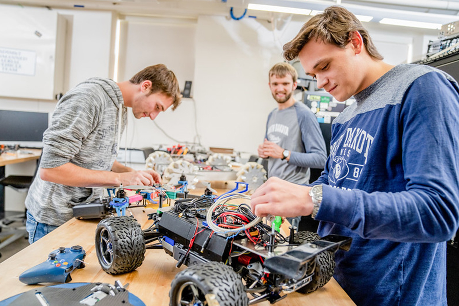 roboticsclub members working on robots