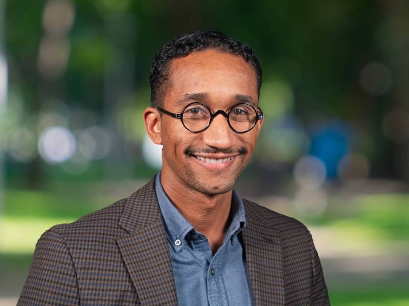 Headshot of Edson Costa Filho