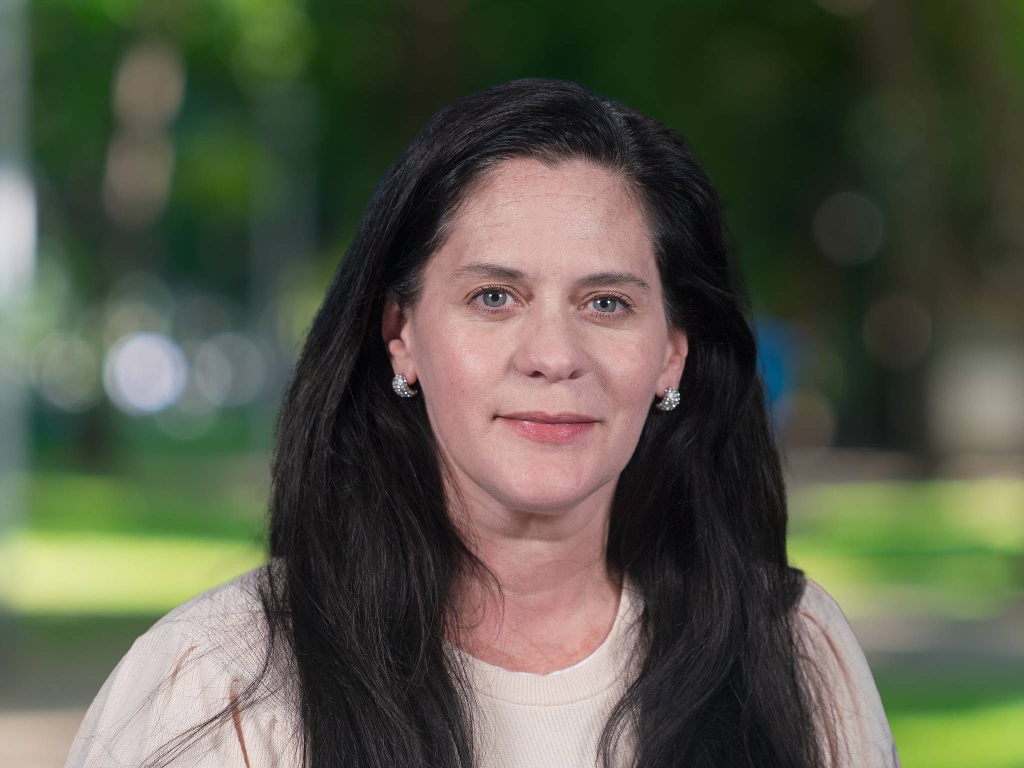 Headshot of Elizabeth Racz Brunner