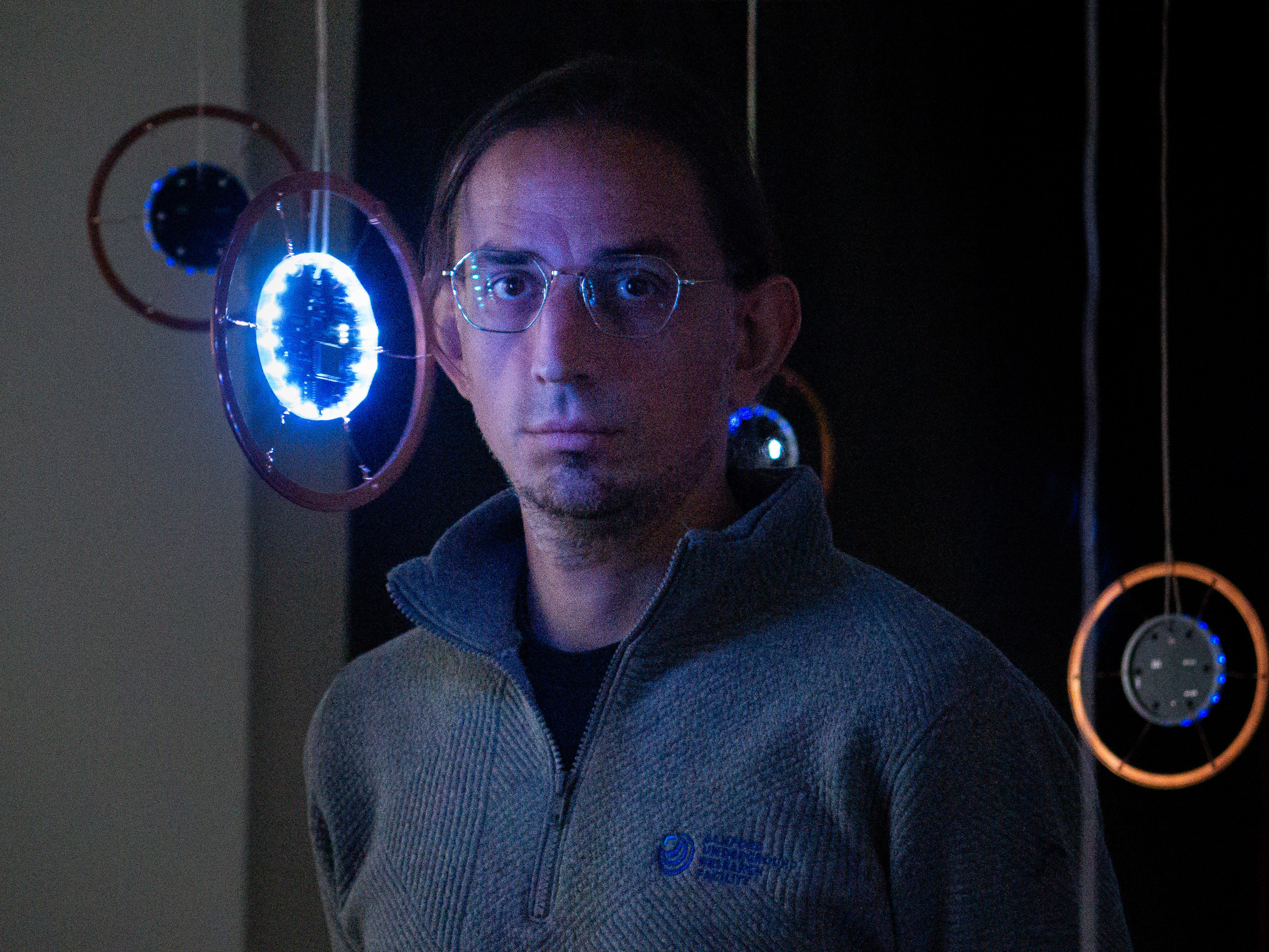 Combs is also the first speaker in the 2026 Spring STEAM Café, an ongoing series of free informal talks by Mines faculty, staff and visiting experts. His presentation, “The Art of the Invisible: Making Interactive Sculptures About Neutrinos”, will be held at 6 p.m. Tuesday, Jan. 20, at Hay Camp Brewing Company. 