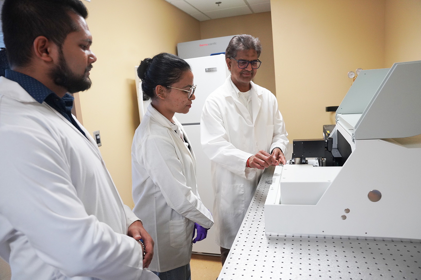 Pawar is conducting her Fulbright research in the MASON (Multiomics And Synthetic Biology Center) laboratory in the Karen M. Swindler Department of Chemical and Biological Engineering and Department of Chemistry, Biology, and Health Sciences under the mentorship of Rajesh Sani, Ph.D., distinguished professor, and his team which includes Dipayan Samanta, Ph.D., Mines research scientist.