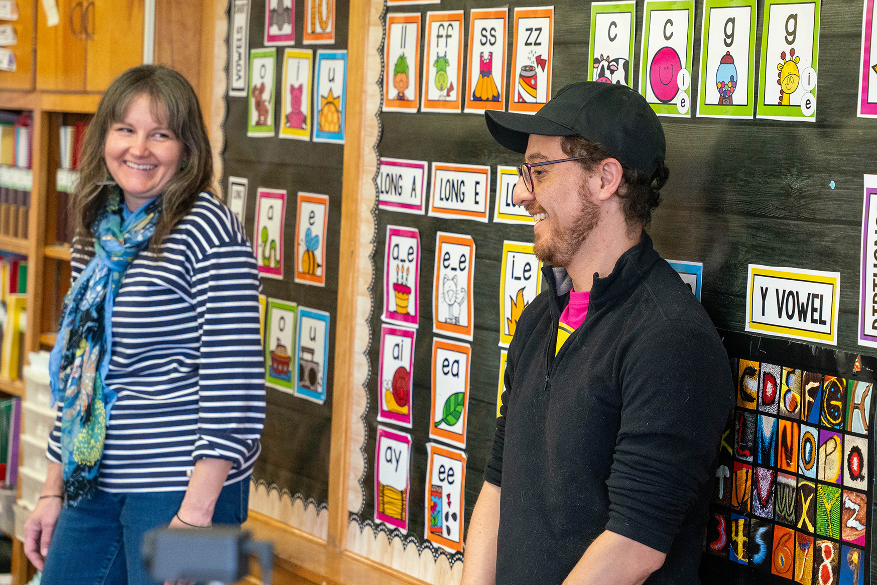 Vargas and his graduate and undergraduate students worked closely with Whitehead and her first-grade class, visiting several times throughout the semester to better understand how young children interact with STEM toys. 