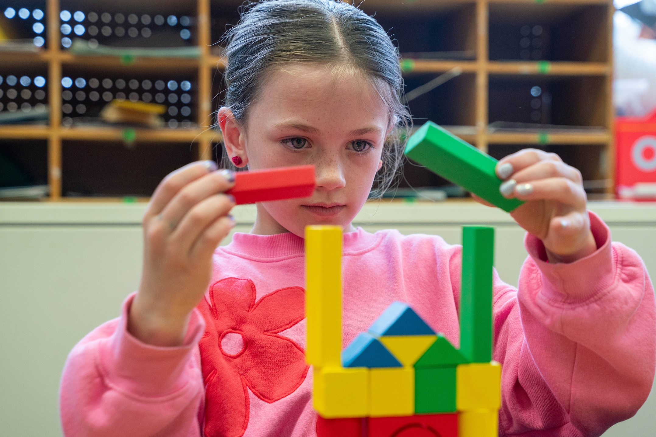 The project “Designing Engineering Toys Through School-University Co-Design: A Pilot for Inclusive Learning,” partners researchers and engineering students at Mines with first-grade teacher Ashley Whitehead and her students at Wilson Elementary School to create hands-on toys that introduce foundational engineering concepts through play. 